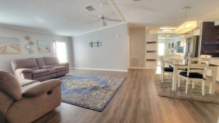 417 Osprey Place a Lake Wales, FL Mobile or Manufactured Home for Sale